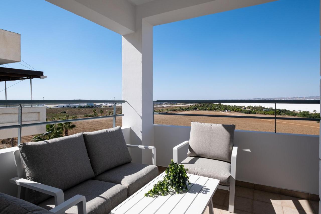 The Saline Views Makenzy Apartment Larnaca Luaran gambar
