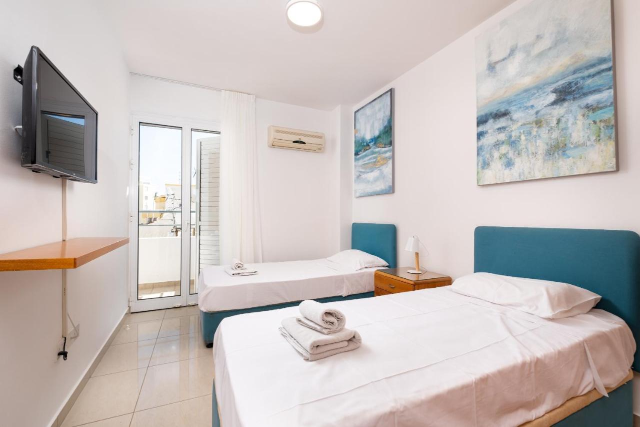 The Saline Views Makenzy Apartment Larnaca Luaran gambar
